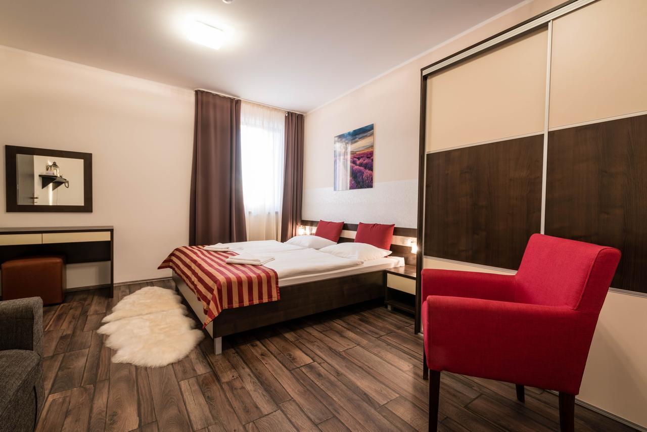 Apartman Mirka - Hotel Luka Bešeňová Buitenkant foto