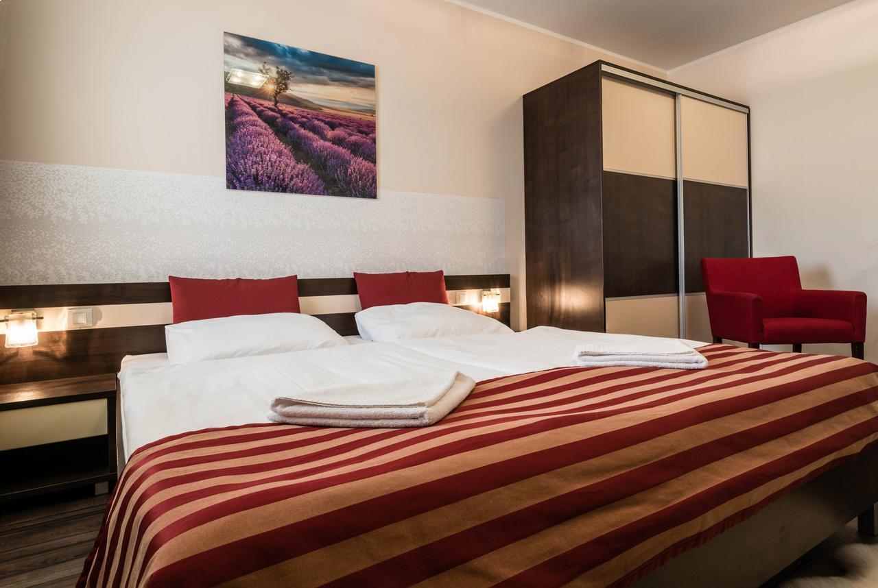 Apartman Mirka - Hotel Luka Bešeňová Buitenkant foto